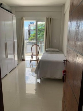 Habitacion con baño privado , solo mujeres Quarto com banheiro privado,só mulher